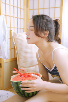 成都吴施蒙老公是谁